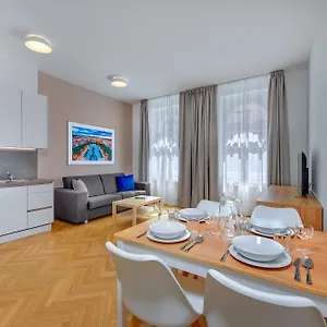 Aparthotel Downtown Kodanska, Prague