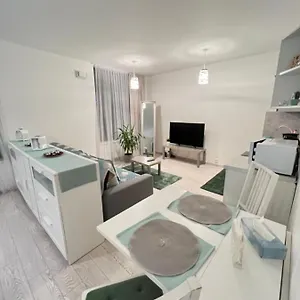 Apartament Free Parking In Garage Karolina Plazza, New Cosy With Need, Praga